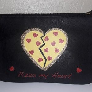 NWOT Betsey Johnson Pizza My Heart Wristlet